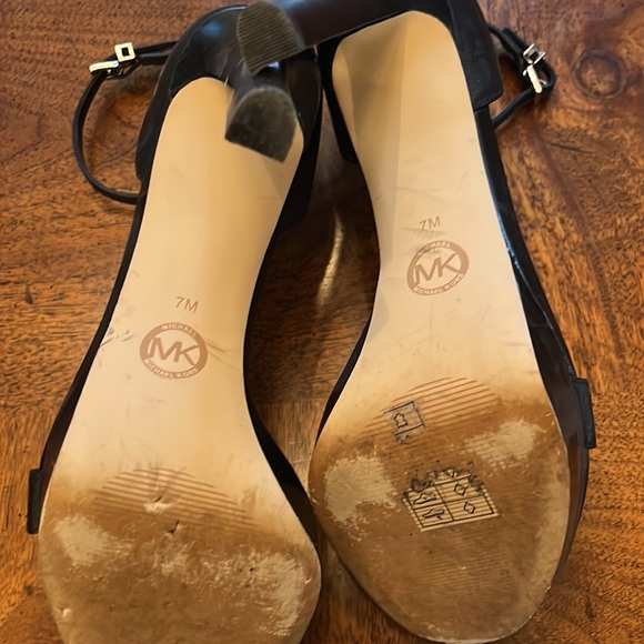 Michael Kors ankle strap platform - Picture 4 of 4